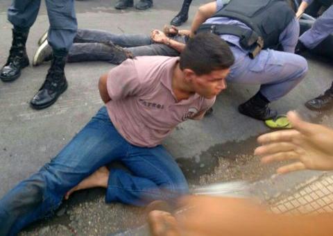 Ladrões de moto presos na Glória após perseguição e troca de tiros